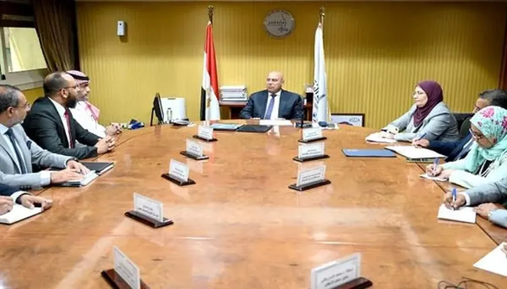 وزير الصناعة يبحث مع مجموعة كنان السعودية إقامة مجمع صناعي للصناعات النحاسية