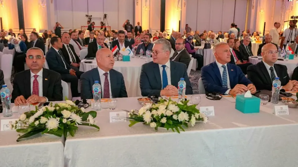 وزير البترول: التواجد الميداني للقيادات مع فرق العمل حجر أساس لضمان السلامة واستمرار الإنتاج