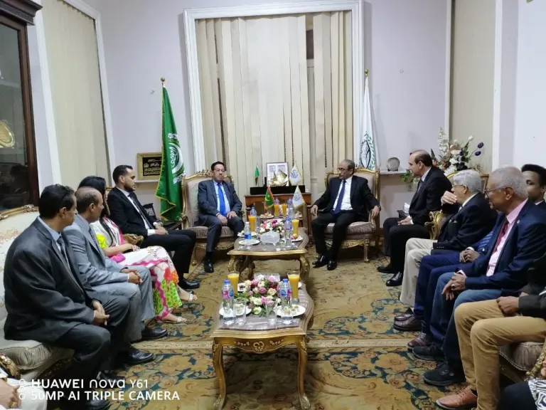 السفير محمدي الني يشيد بدور موريتانيا الكبير في دعم مجلس الوحدة الاقتصادية العربية وتعزيز العمل المشترك