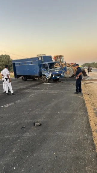جثة و9 مصابين.. ننشر أسماء ضحايا حادث تصادم سيارتين على صحراوي قنا