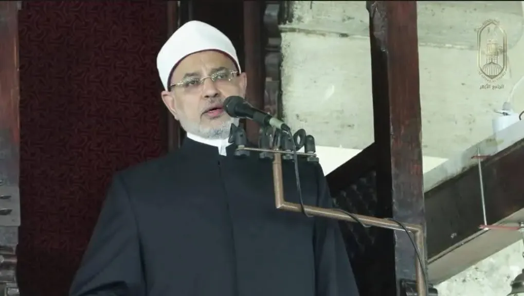 رئيس جامعة الأزهر: ”آفة هذا العصر قيام غير المتخصصين بالحديث في كل شيء”