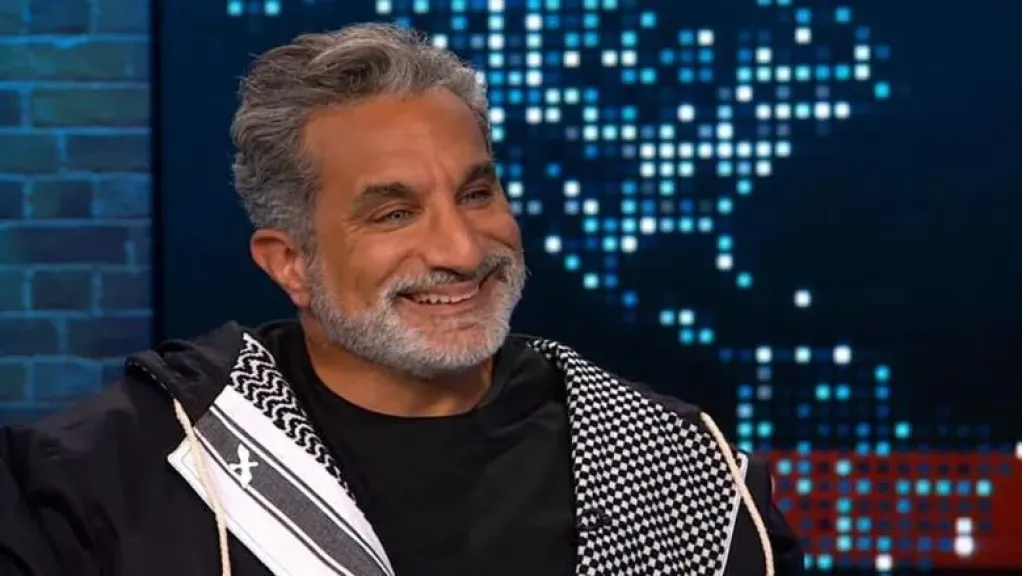 بعد سنوات الصمت.. باسم يوسف يتحدث من لوس أنجلوس إلى الجمهور المصري