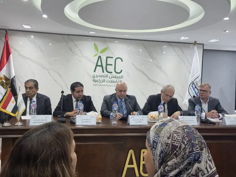 “التصديري للحاصلات الزراعية”: 800 مليون دولار صادرات النباتات والزيوت الطبية والعطرية ونستهدف ملياري دولار