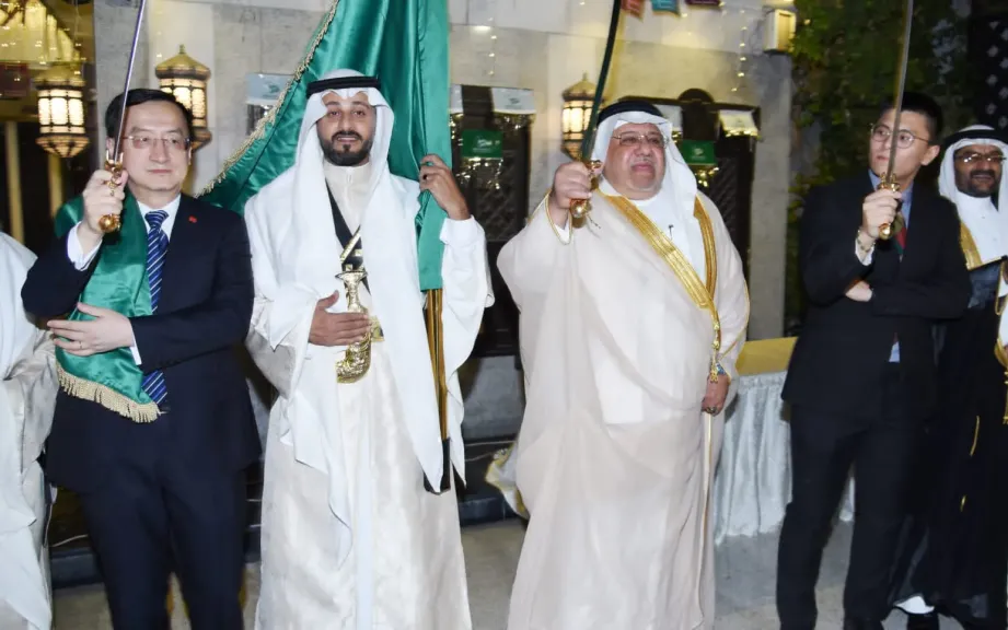 بحضور مسؤولين وسفراء ووجهاء وأعيان من مختلف محافظات المملكة:د. علي الناقور يحتفل باليوم الوطني السعودي الـ95