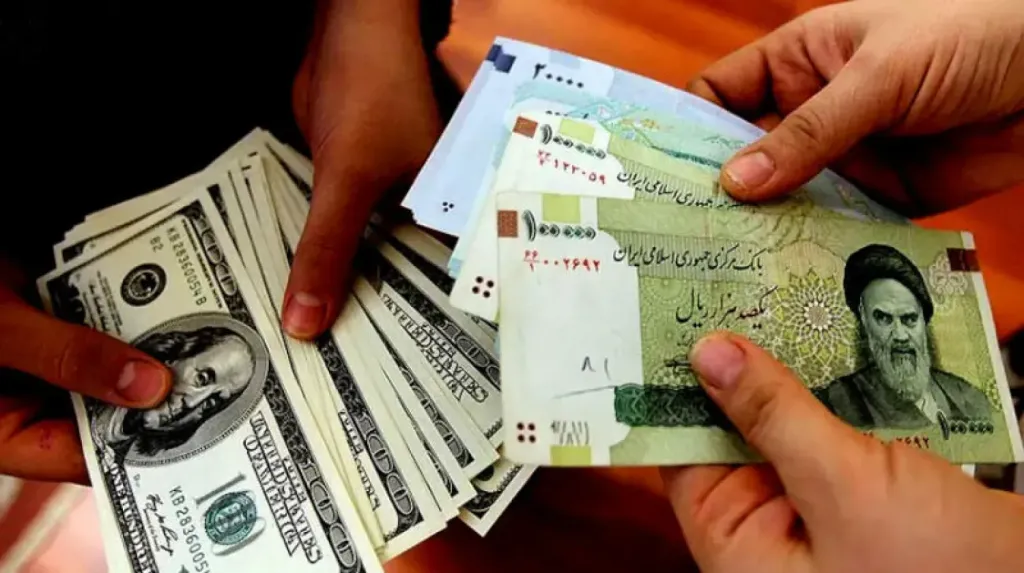 الريال الإيراني مقابل الدولار