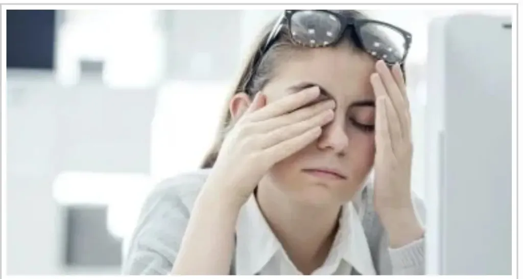 شحوب واصفرار الوجه.. أبرز علامات نقص فيتامين B12