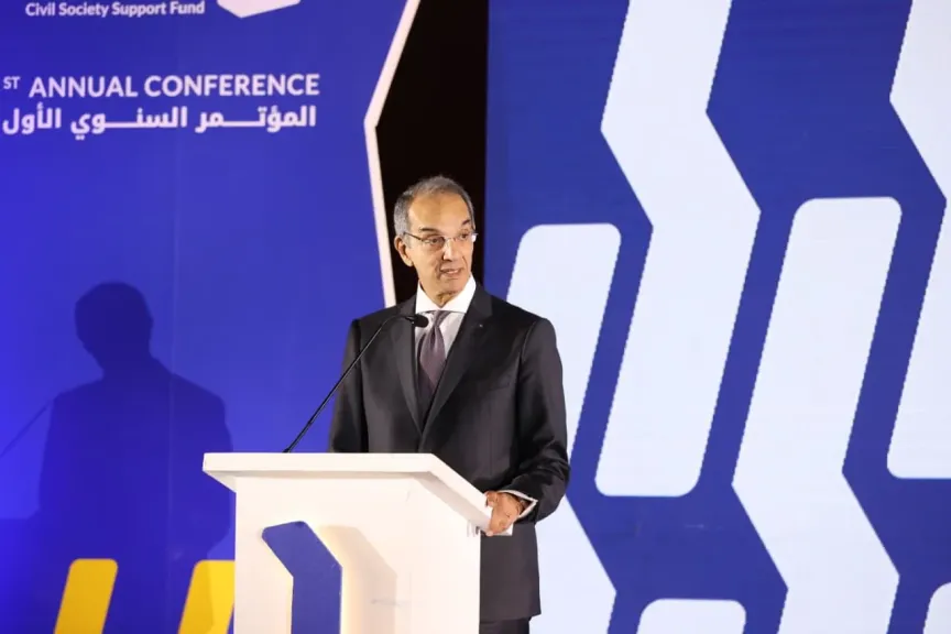 الدكتور عمرو طلعت وزير الاتصالات وتكنولوجيا المعلومات 