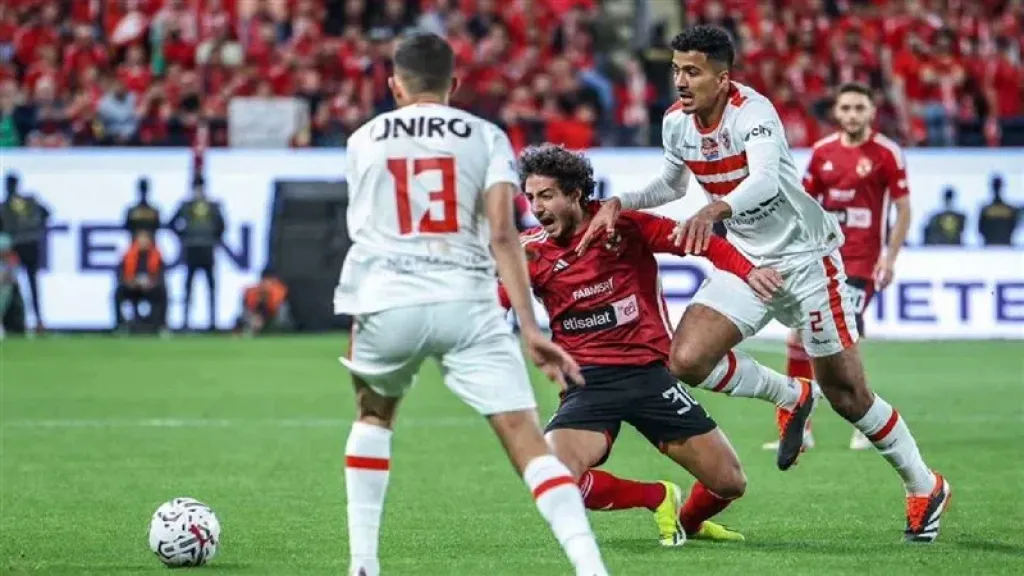 مرور نصف ساعة بتعادل سلبي بين الأهلي والزمالك في مباراة القمة