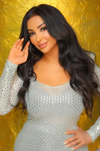 بالفيديو.. شاهيناز تطرح أغنية وطنية جديدة بعنوان إيد في إيد دويتو مع «عز الاسطول»