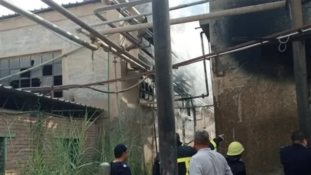 حريق يضرب شركة طنطا للزيوت ببنها.. النيران تلتهم محول كهرباء دون خسائر بشرية