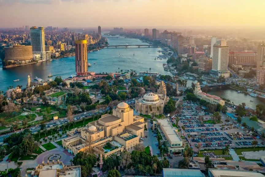 رؤوس الأموال العالمية تتدفق على العقارات المصرية.. تقرير عالمي يكشف اقتراب 1.4 مليار دولار
