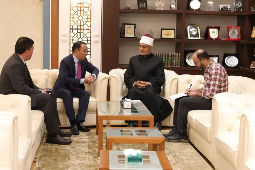 مفتي الجمهورية يستقبل سفير كازاخستان لدى القاهرة لبحث تعزيز التعاون الديني والإفتائي