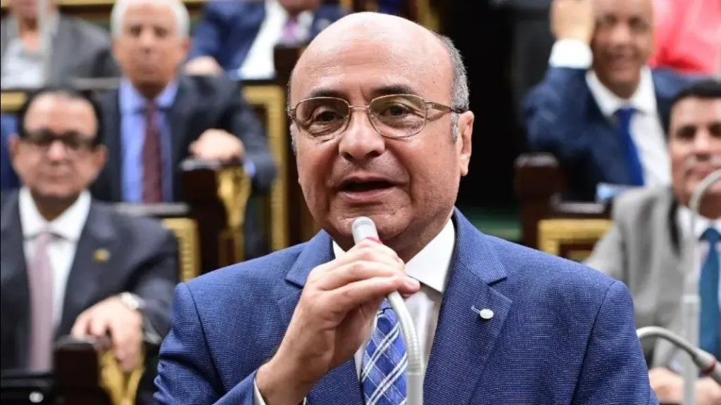 عودة قانون الإجراءات الجنائية للبرلمان طعنة لفقهاء الدستور واستجابة لرؤية عمر مروان