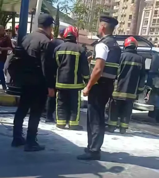 السيطرة على اشتعال سيارة أجرة بمنطقة سموحة بالإسكندرية