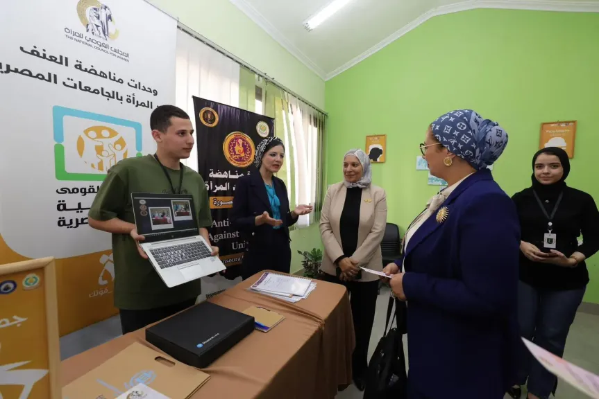 المستشارة أمل عمار ووفد المجلس يتفقدون وحدة مناهضة العنف ضد المرأة ووحدة المرأة الآمنة بجامعة المنصورة ومستشفى الأطفال الجامعي