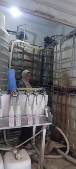 في حملة مكبرة.. ضبط 2 طن خل طعام غير معلوم المصدر بكفر شكر