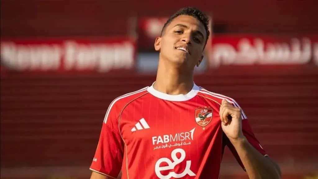 نجم الأهلي يهاجم ياسين مرعي.. لا يستحق المرور بجوار سور النادي