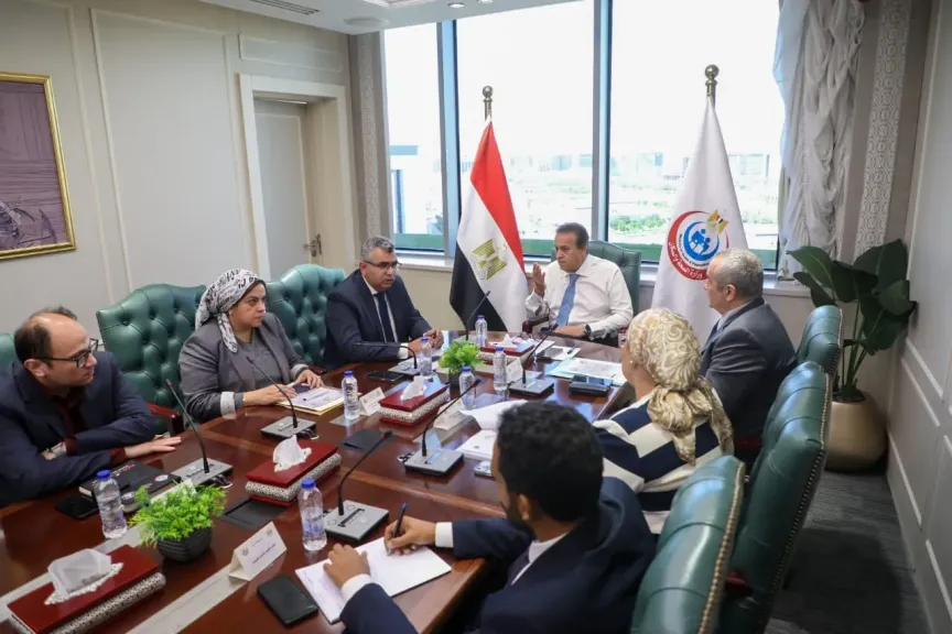 وزير الصحة يترأس اجتماعًا لمتابعة تقدم المشروعات الصحية القومية