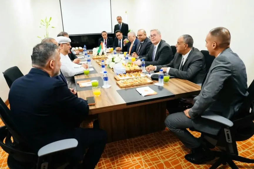 مصر توقع اتفاقيات استراتيجية مع الفجيرة لتطوير ميناء الحمراء وتعزيز تجارة الطاقة