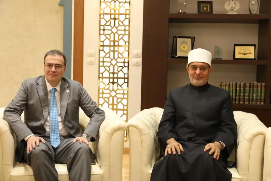 مواصلة للتعاون المشترك .. مفتي الجمهورية يستقبل رئيس الجهاز المركزي للتنظيم والإدارة لتطوير الأداء المؤسسي لدار الإفتاء
