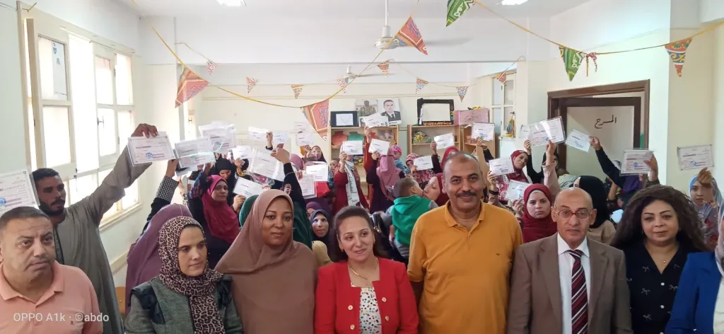 محافظ أسيوط: احتفالية لتسليم شهادات ”لا أمية مع تكافل”