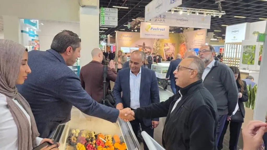 في اليوم الثاني لمعرض أنوجا .. اقبال كبير على المنتجات المصرية من المستوردين الاوربيين