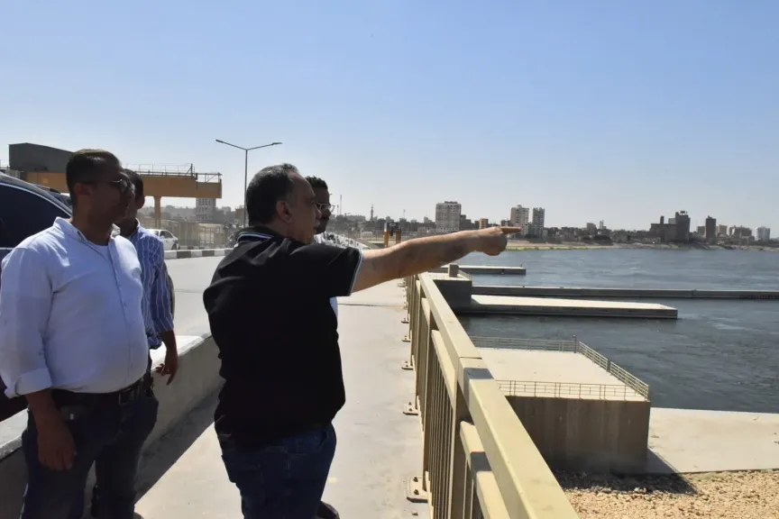 «أبو النصر» يزور قناطر أسيوط الجديدة ويؤكد الأوضاع مستقرة ومناسيب النيل في المعدلات الطبيعية