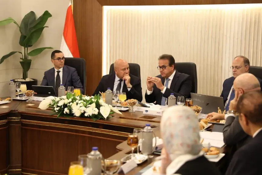 الصحة: نائبا رئيس مجلس الوزراء يشهدان اجتماع مجلس إدارة هيئة الدواء المصرية لمتابعة نمو السوق الدوائي وتوطين صناعة المستحضرات