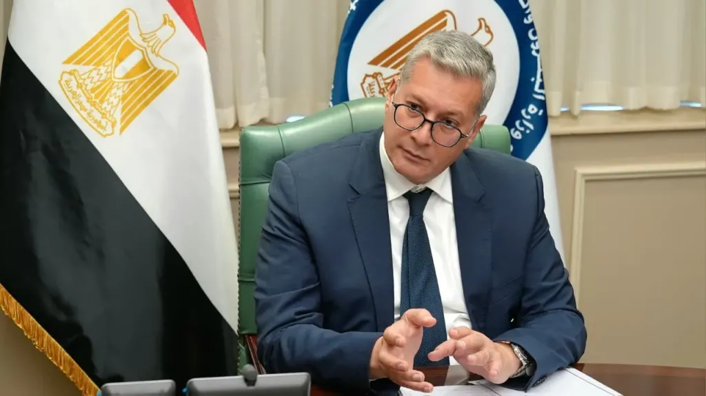 وزير البترول يهنئ الرئيس السيسي والشعب المصري بذكرى نصر أكتوبر المجيد