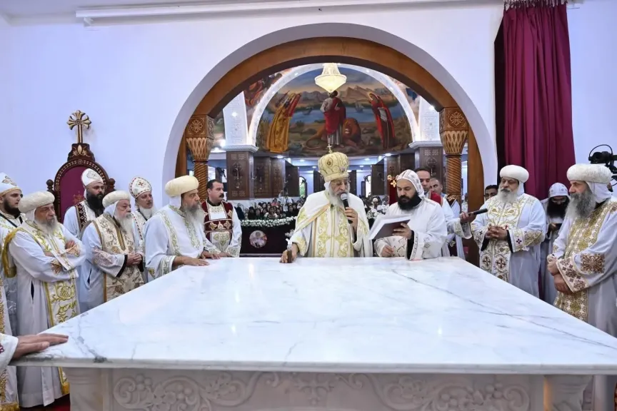 قداسة البابا تواضروس الثاني يدشن كنيسة مارمرقس بدير الأمير تادرس الشطبي بمنفلوط