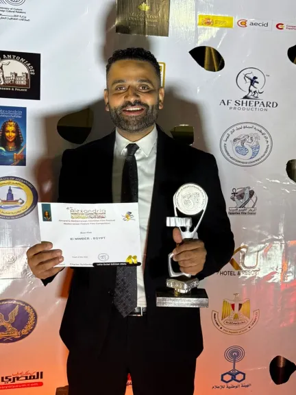 بطولة ‎ عمر السعيد و أحمد حاتم ..فيلم ”المنبر” يتوج بجائزة أفضل فيلم روائي طويل بمهرجان الإسكندرية السينمائي