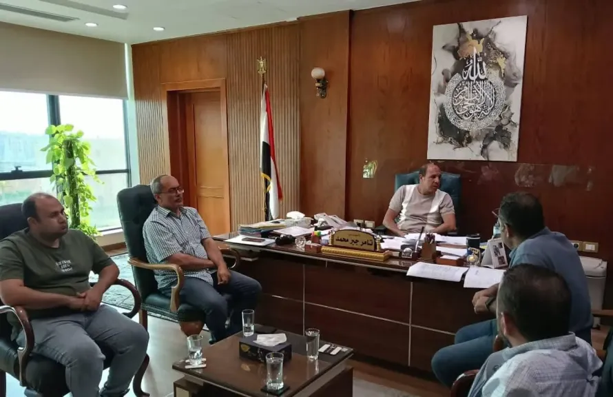 رئيس جهاز العبور يتابع على الأرض.. اجتماعات مكثفة لتسليم المشروعات وفق الجدول الزمني