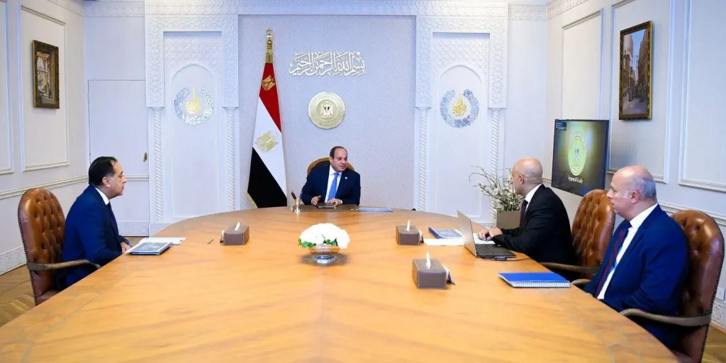 صرف 1000 جنيه للمعلمين.. توجيهات عاجلة من الرئيس السيسي بشأن منظومة التعليم