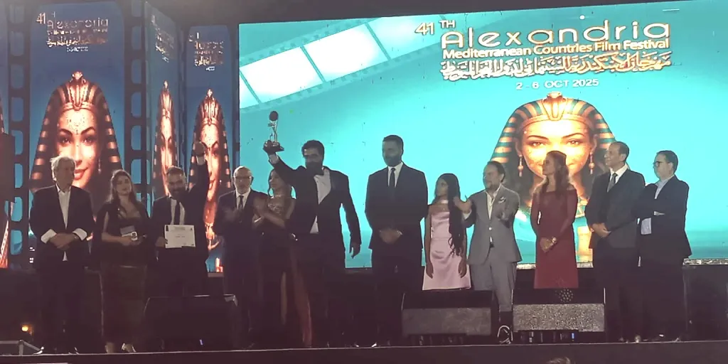 مع أول عروضه العالمية.. ”المنبر ” يقتنص جائزة أفضل فيلم متوسطي طويل بمهرجان الإسكندرية السينمائي ال41