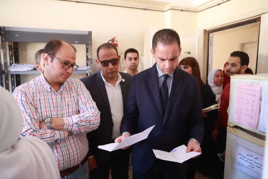 إحالات للتحقيق بالجملة خلال جولة مفاجئة لنائب وزير الصحة بالغربية