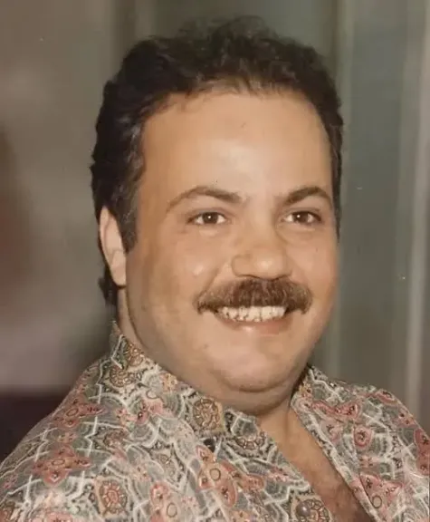 طلعت زكريا