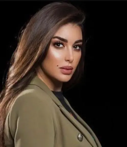 ياسمين صبري ترد على أحد متابعيها: ”معلش مخي على قدي”