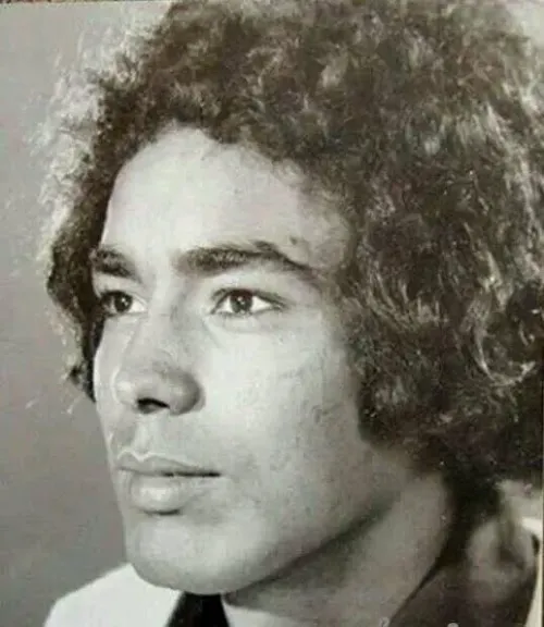 في دايرة الرحلة.. دويتوهات شكلت تجارب فريدة في مشوار الكينج محمد منير