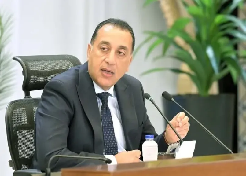 مدبولي: نتابع تنفيذ المشروعات لدفع العمل وتحسين جودة الخدمات المقدمة للمواطنين