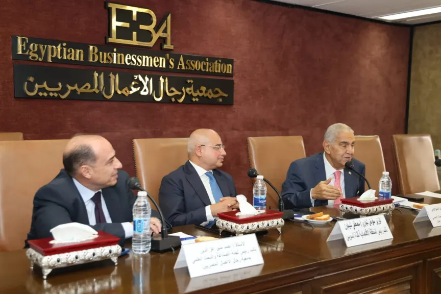 نائب رئيس الهيئة: 1.9 مليار دولار استثمارات مباشرة بالمنطقة الاقتصادية في 3 أشهر