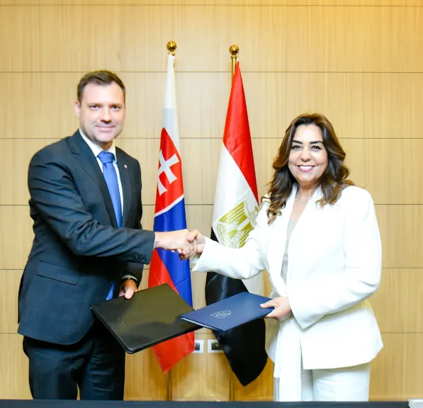 مصر وسلوفاكيا توقعان مذكرة تفاهم جديدة لتعزيز التعاون في حماية البيئة ومواجهة تغير المناخ