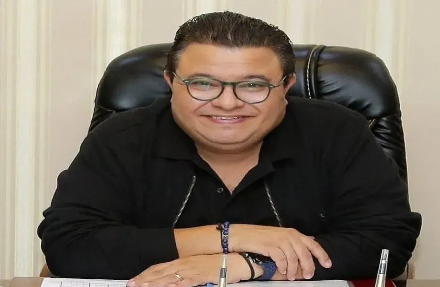 بعد تعيينه في مجلس الشيوخ.. وزير الثقافة يهنئ المخرج خالد جلال