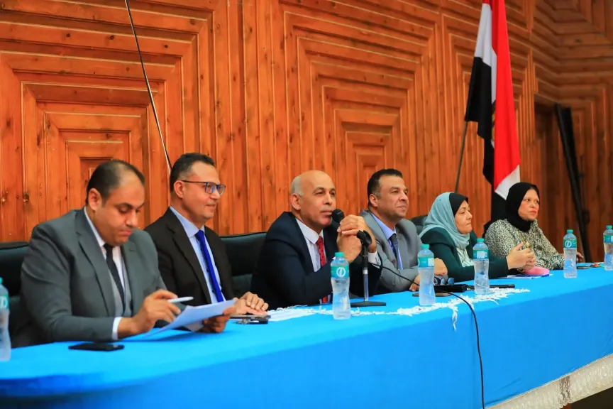 رئيس جامعة كفر الشيخ يشهد الجلسة العلنية لاختيار الأطباء المقيمين الجدد