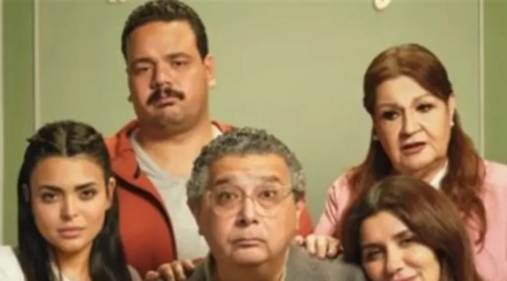 فيلم “فيها إيه يعني” يواصل تصدّره لإيرادات شباك التذاكر