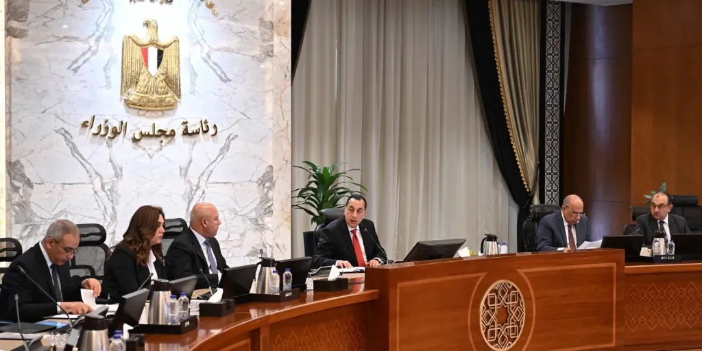 رئيس الوزراء : الأولوية للتحول الأخضر في ظل التوجهات الدولية