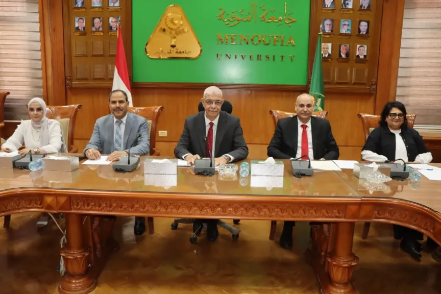 القاصد يوجه بتطوير الخطة التدريبية لتأهيل خريجي القطاع الطبي من جامعتي المنوفية والمنوفية الأهلية وتوفير فرص تدريب متميزة للطلاب