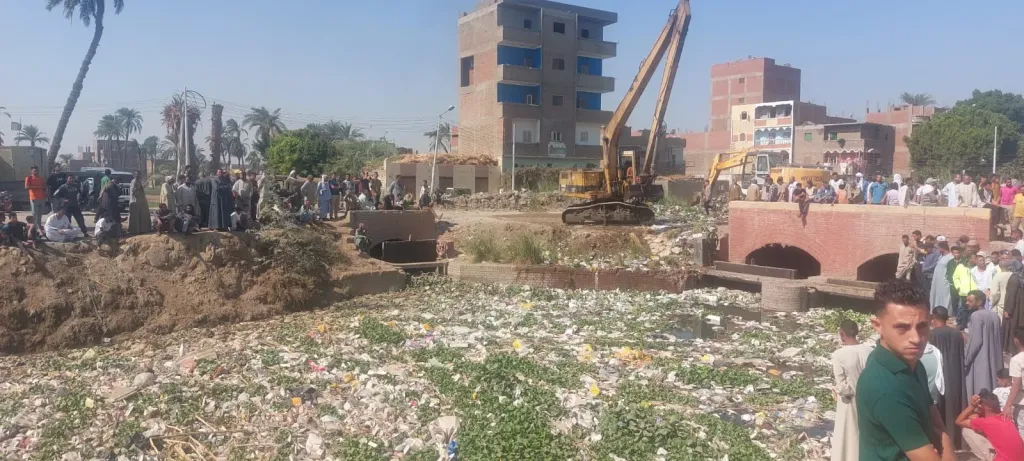 4 وفيات و 7 مصابين.. ارتفاع عدد ضحايا حادث سقوط تروسيكل يقل 11 تلميذا بمصرف مائي بأسيوط