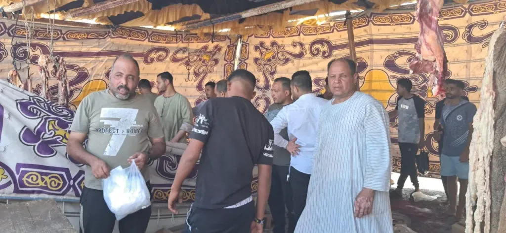 إقبال كبير على مبادرة خير بلدنا لتوفير السلع واللحوم بأسعار مخفضة بالقصير