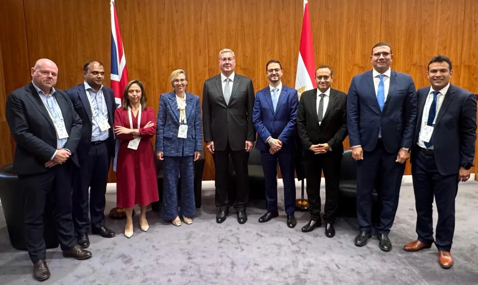 وزير البترول يبحث فرص الاستثمار الجديدة في البحر الأحمر مع شركات وودسايد الأسترالية وشلمبرجير العالمية