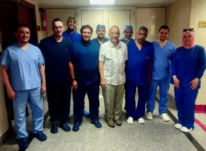 فريق طبي بقسم جراحة المخ والأعصاب بجامعة أسيوط ينجح في إجراء أول جراحة من نوعها بصعيد مصر باستخدام مضخة ”الباكلوفين”